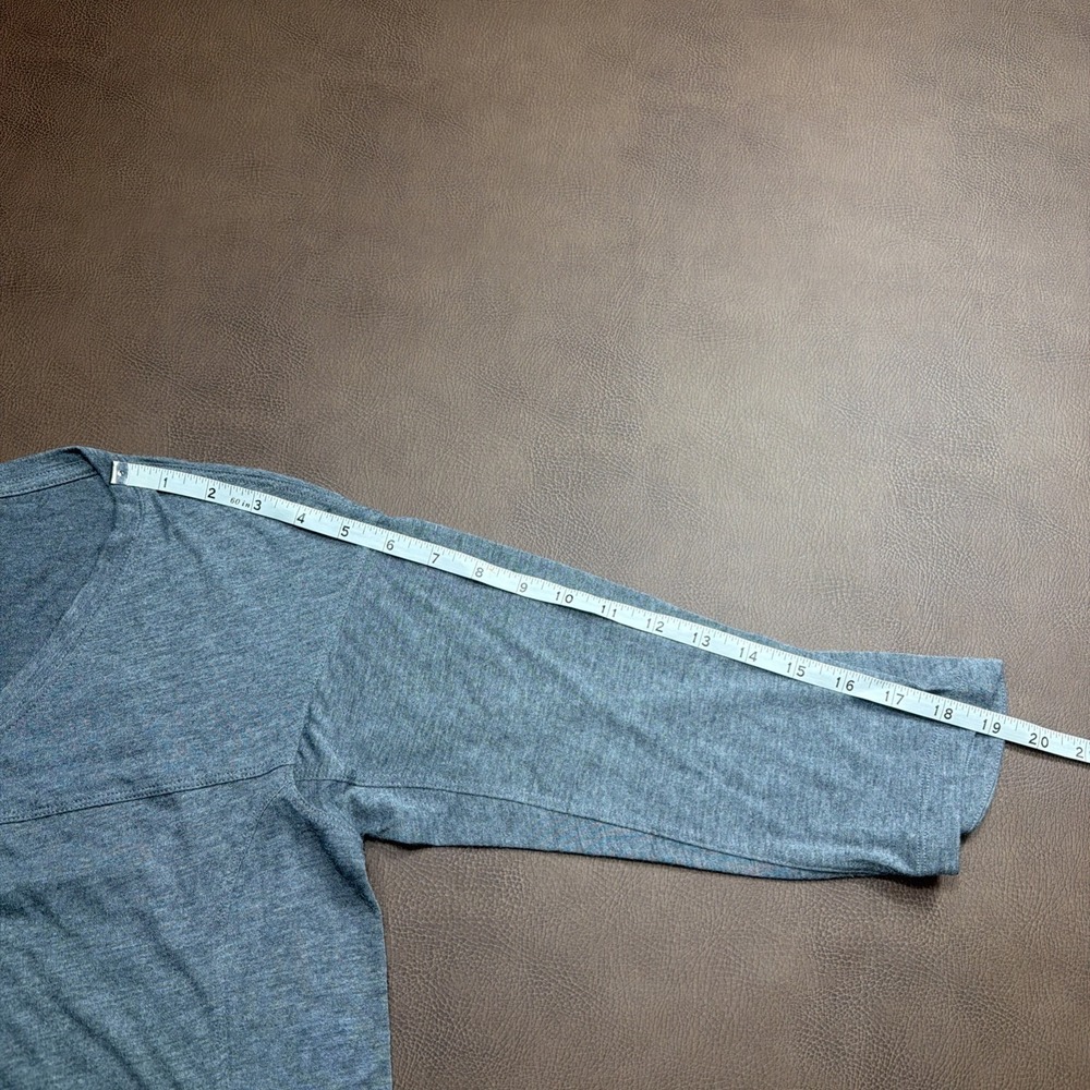 Patagonia Small 3/4 Sleeve Top Gray Women's Outdoors Hiking Casual Everyday - Picture 8 of 8